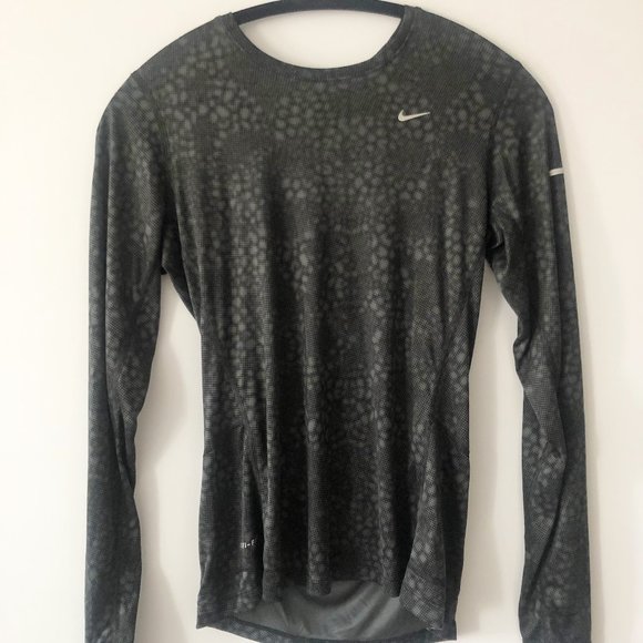 Nike Tops - ✨ 2/$30 ✨ NWOT Nike Dri Fit Shirt